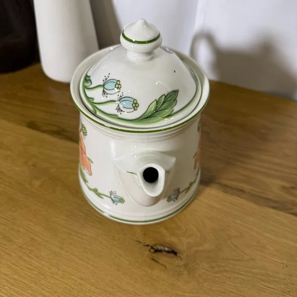 Vintage Villeroy & Boch white, pink, blue & green poppies ceramic Tea Pot - Picture 5 of 8